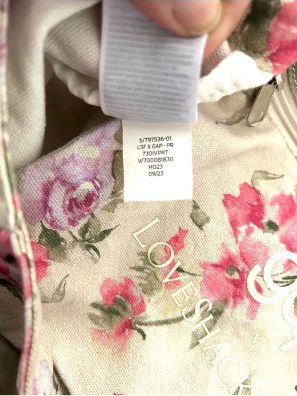 Gap x LoveShackFancy Floral Large Tote Bag & Matching Hat Set - Picture 10 of 10
